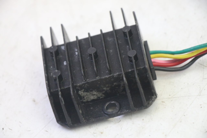 photo de REGULATOR ŁADOWANIA SUKIDA TOP 1 50 (2003 - 2010) - Zoom stanu zużycia