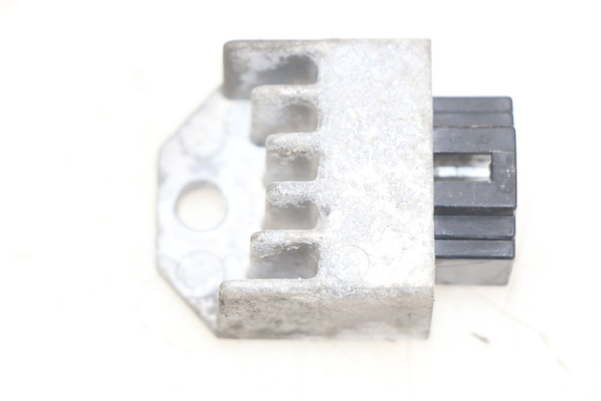 photo de REGULATOR ŁADOWANIA PEUGEOT TREKKER 50 (1998 - 2004) - Widok główny