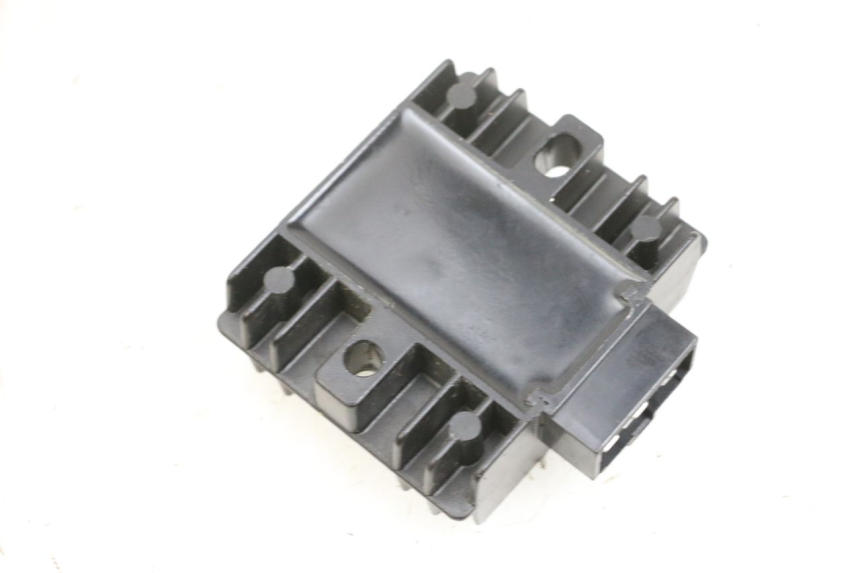 photo de REGULATOR ŁADOWANIA YAMAHA TRICITY 300 (2020 - 2024) - Zoom stanu zużycia