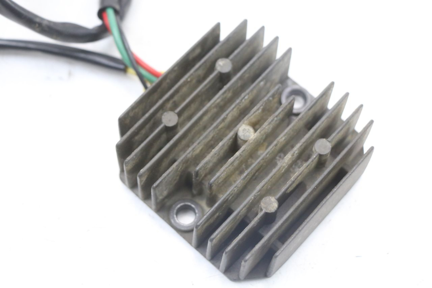 photo de REGULATOR ŁADOWANIA HONDA TRX 300 (1988 - 2000) - Zoom stanu zużycia