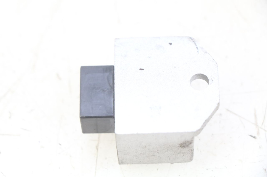 photo de REGULATOR ŁADOWANIA PEUGEOT TWEET 4T 50 (2010 - 2014) - Szczegół części