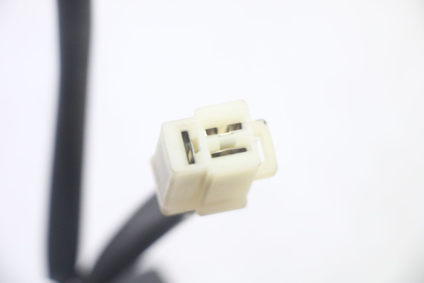 photo de REGULATOR ŁADOWANIA PEUGEOT TWEET PRO EFI 4T 50 (2021 - 2022) - Zbliżenie techniczne