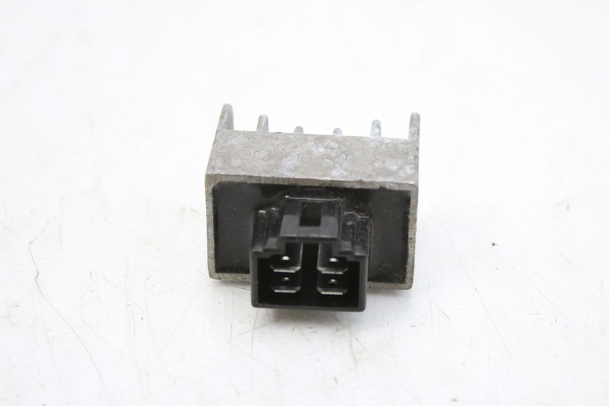 photo de REGULATOR ŁADOWANIA PEUGEOT TWEET 125 (2010 - 2017) - Zoom stanu zużycia