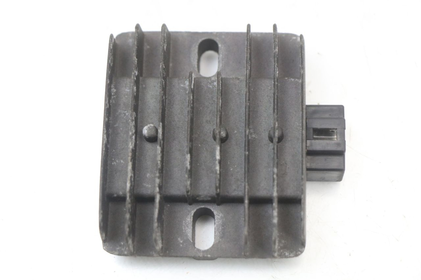 photo de REGULATOR ŁADOWANIA KEEWAY TX 50 (2008 - 2015) - Zoom stanu zużycia