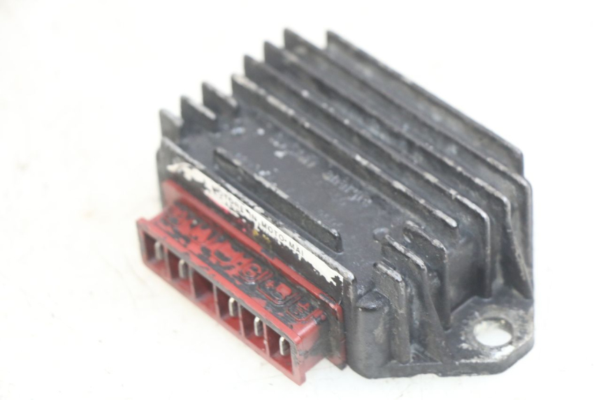 photo de REGULATOR ŁADOWANIA PIAGGIO TYPHOON 50 (1993 - 1999) - Widok główny