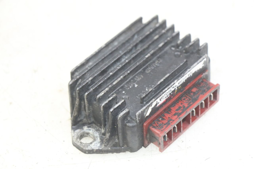 photo de REGULATOR ŁADOWANIA PIAGGIO TYPHOON 50 (1993 - 1999) - Szczegół części