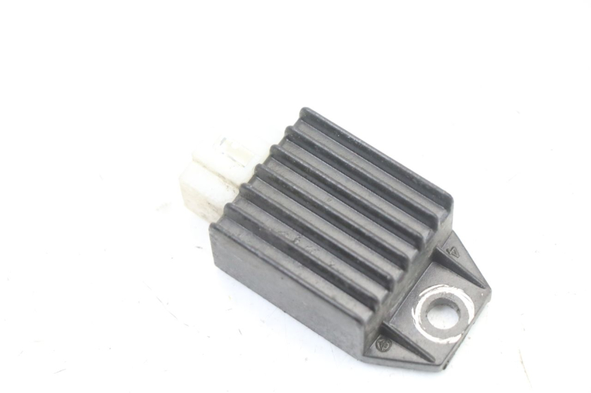 photo de REGULATOR ŁADOWANIA UNIVERSAL BIKE ZN50QT-11B 50 (2018 - 2021) - Szczegół części