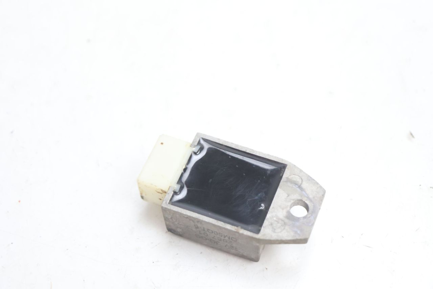 photo de REGULATOR ŁADOWANIA PEUGEOT V-CLIC VCLIC 50 (2007 - 2013) - Inny kąt widzenia