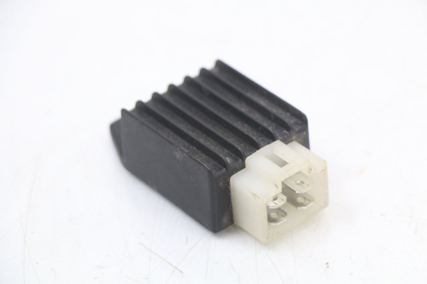 photo de REGULATOR ŁADOWANIA BEELINE VELOCE 4T 50 (2011 - 2020) - Szczegół części