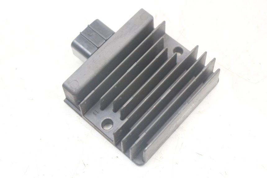 photo de REGULATOR ŁADOWANIA KAWASAKI VERSYS ABS 650 (2015 - 2018) - Zoom stanu zużycia