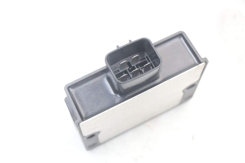 photo de REGULATOR ŁADOWANIA KAWASAKI VERSYS ABS 650 (2015 - 2018) - Inny kąt widzenia