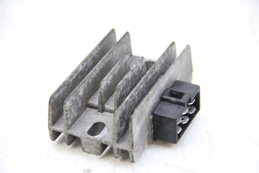 photo de REGULATOR ŁADOWANIA PIAGGIO VESPA GRANTURISMO 125 (2003 - 2007) - Widok główny