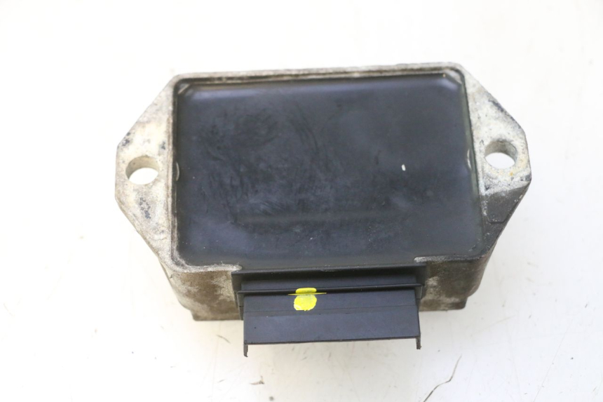 photo de REGULATOR ŁADOWANIA PIAGGIO VESPA LX 2T 50 (2005 - 2013) - Szczegół części