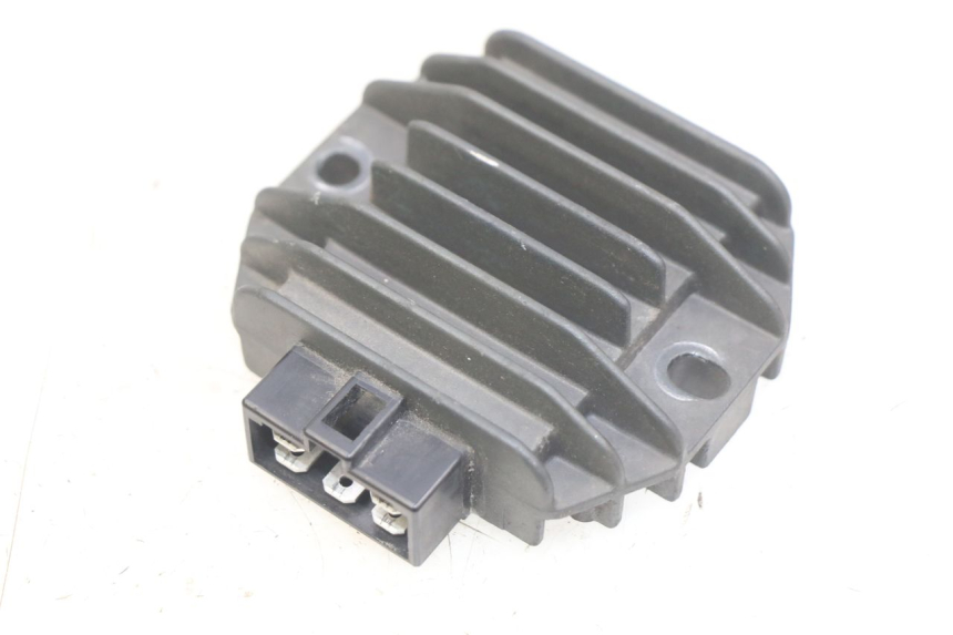 photo de REGULATOR ŁADOWANIA PIAGGIO VESPA LXV 125 (2006 - 2009) - Widok główny