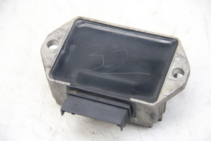 photo de REGULATOR ŁADOWANIA PIAGGIO VESPA SPRINT 2T 50 (2014 - 2018) - Widok ogólny