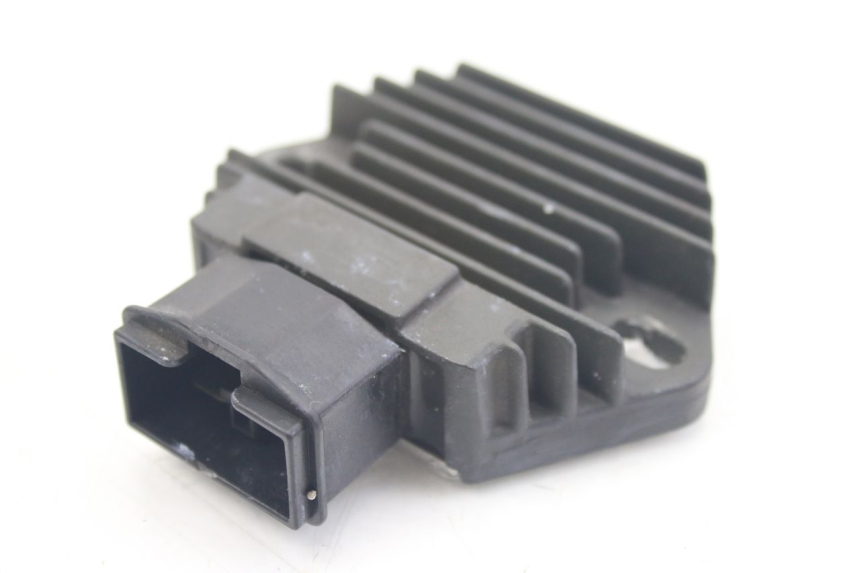 photo de REGULATOR ŁADOWANIA HONDA VFR FI RC46 800 (1998 - 2001) - Szczegół części