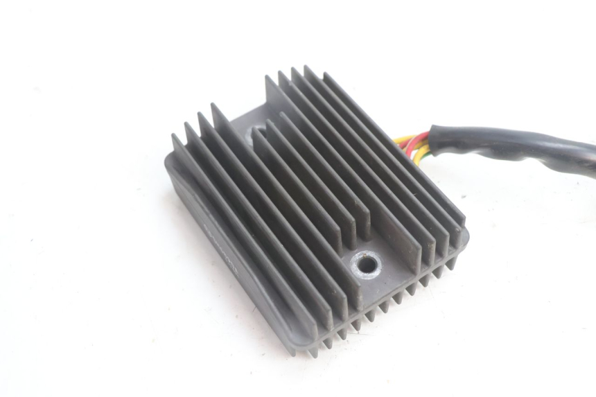 photo de REGULATOR ŁADOWANIA HONDA VFR FI RC46 800 (1998 - 2001) - Szczegół części