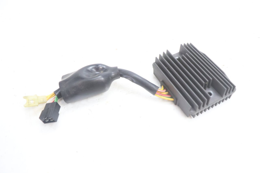 photo de REGULATOR ŁADOWANIA HONDA VFR FI RC46 800 (1998 - 2001) - Inny kąt widzenia