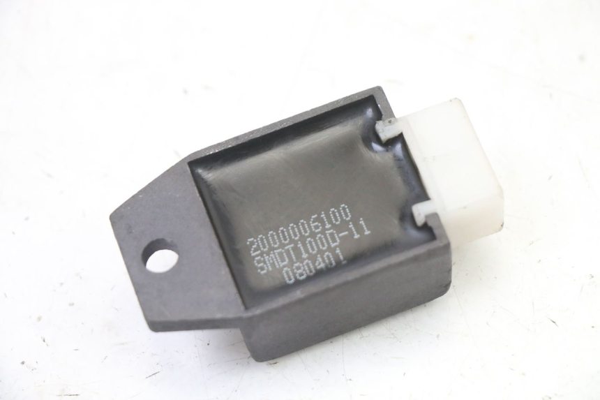 photo de REGULATOR ŁADOWANIA PEUGEOT VIVACITY NEW 2T 50 (2008 - 2017) - Inny kąt widzenia