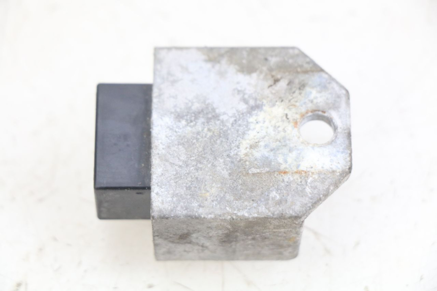 photo de REGULATOR ŁADOWANIA PEUGEOT VIVACITY 50 (2004 - 2009) - Szczegół części