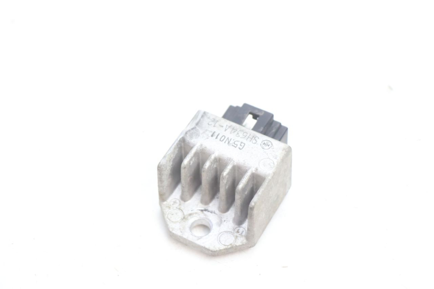 photo de REGULATOR ŁADOWANIA PEUGEOT VIVACITY 50 (2004 - 2009) - Szczegół części