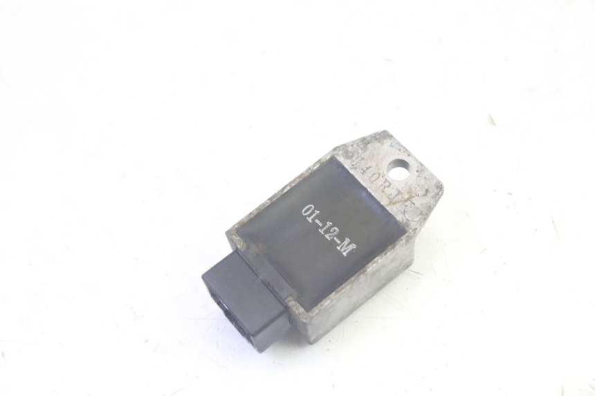 photo de REGULATOR ŁADOWANIA PEUGEOT VIVACITY 100 (1999 - 2008) - Inny kąt widzenia