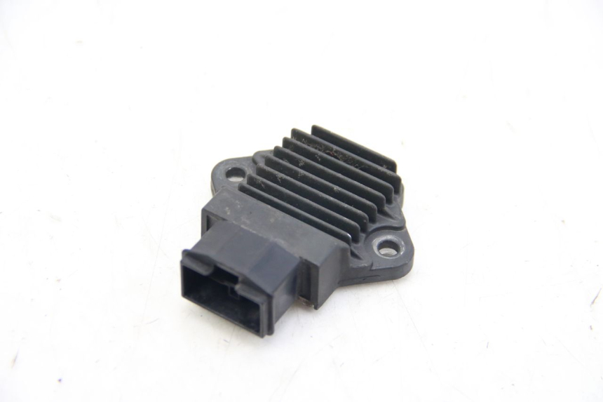 photo de REGULATOR ŁADOWANIA HONDA VT C SHADOW 125 (1999 - 2007) - Szczegół części