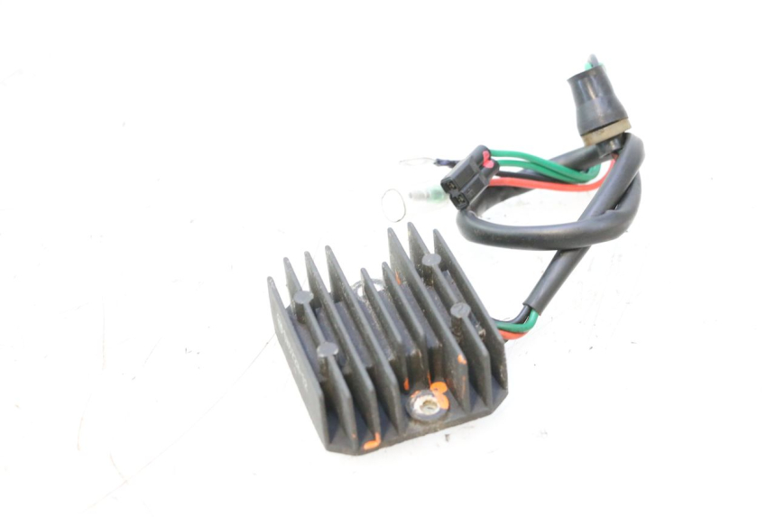 photo de REGULATOR ŁADOWANIA YAMAHA WAVE RUNNER GP R 1200 (2000 - 2003) - Widok ogólny