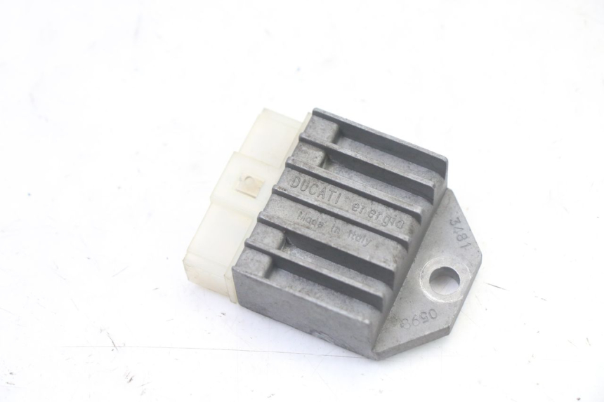 photo de REGULATOR ŁADOWANIA YAMAHA WHY 50 (1998 - 2000) - Widok główny