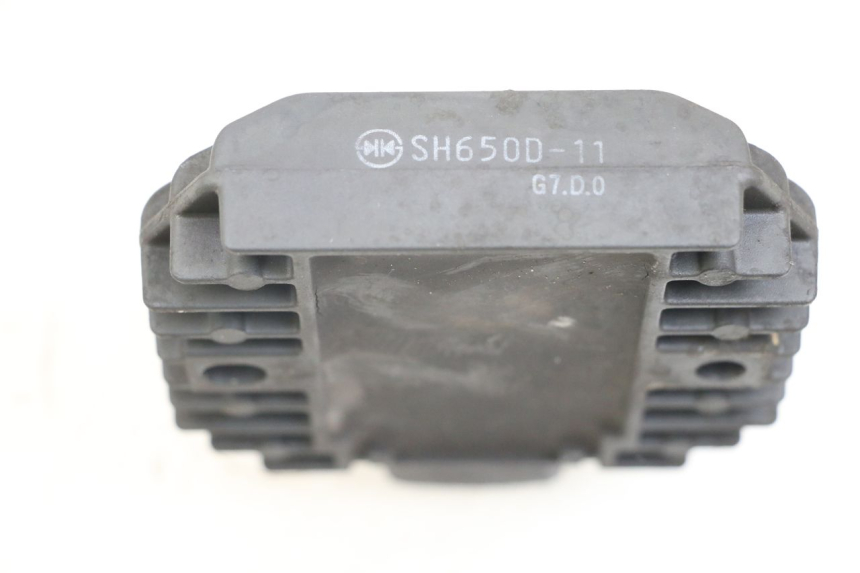 photo de REGULATOR ŁADOWANIA YAMAHA XMAX X-MAX 125 (2006 - 2009) - Zoom stanu zużycia