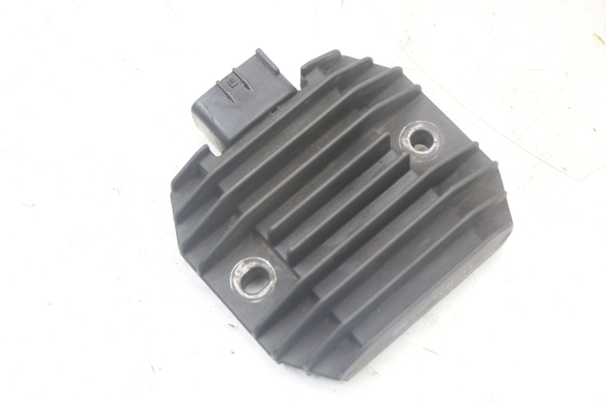 photo de REGULATOR ŁADOWANIA YAMAHA XMAX X-MAX 125 (2006 - 2009) - Szczegół części