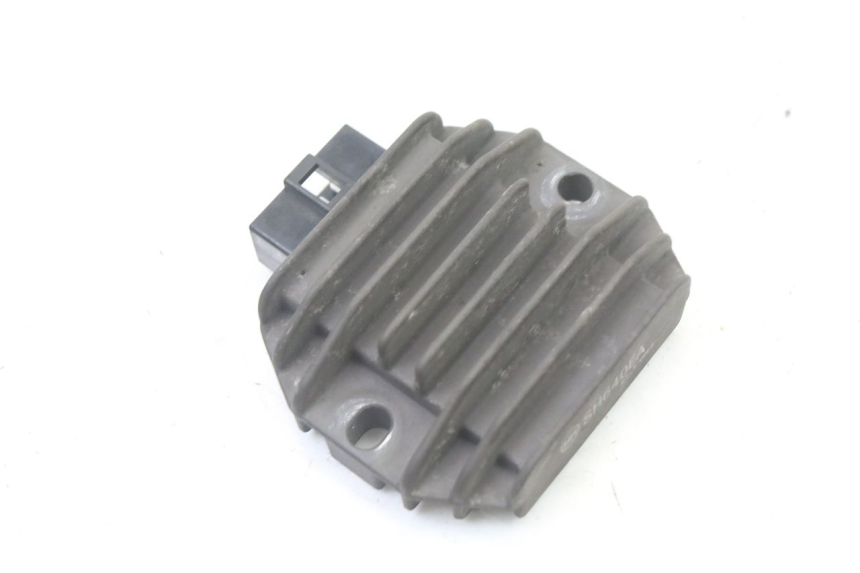 photo de REGULATOR ŁADOWANIA YAMAHA X-MAX XMAX 125 (2010 - 2013) - Szczegół części