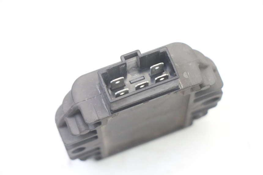 photo de REGULATOR ŁADOWANIA YAMAHA X-MAX XMAX 125 (2010 - 2013) - Zoom stanu zużycia