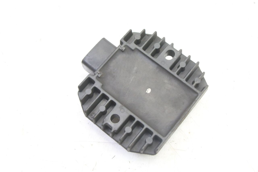 photo de REGULATOR ŁADOWANIA YAMAHA XMAX X-MAX 125 (2006 - 2009) - Inny kąt widzenia