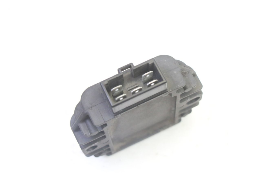 photo de REGULATOR ŁADOWANIA YAMAHA X-MAX XMAX 125 (2010 - 2013) - Zoom stanu zużycia