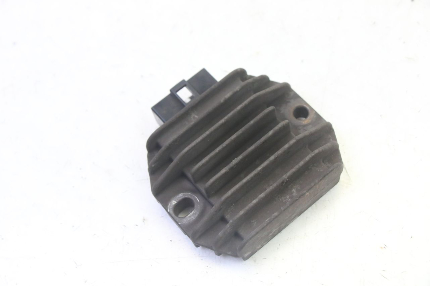 photo de REGULATOR ŁADOWANIA YAMAHA X-MAX XMAX 125 (2010 - 2013) - Szczegół części