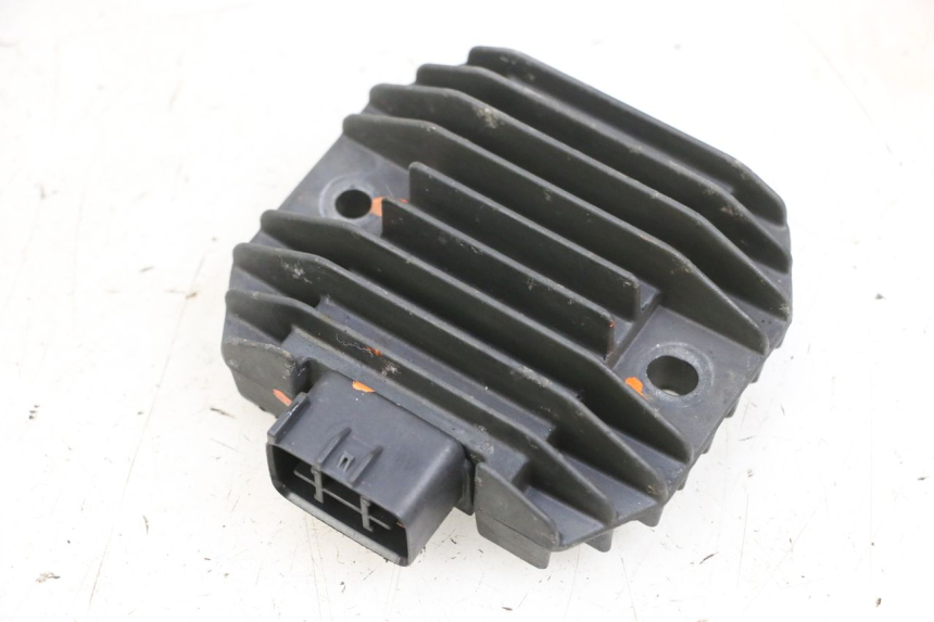 photo de REGULATOR ŁADOWANIA YAMAHA XMAX X-MAX 125 (2006 - 2009) - Widok główny