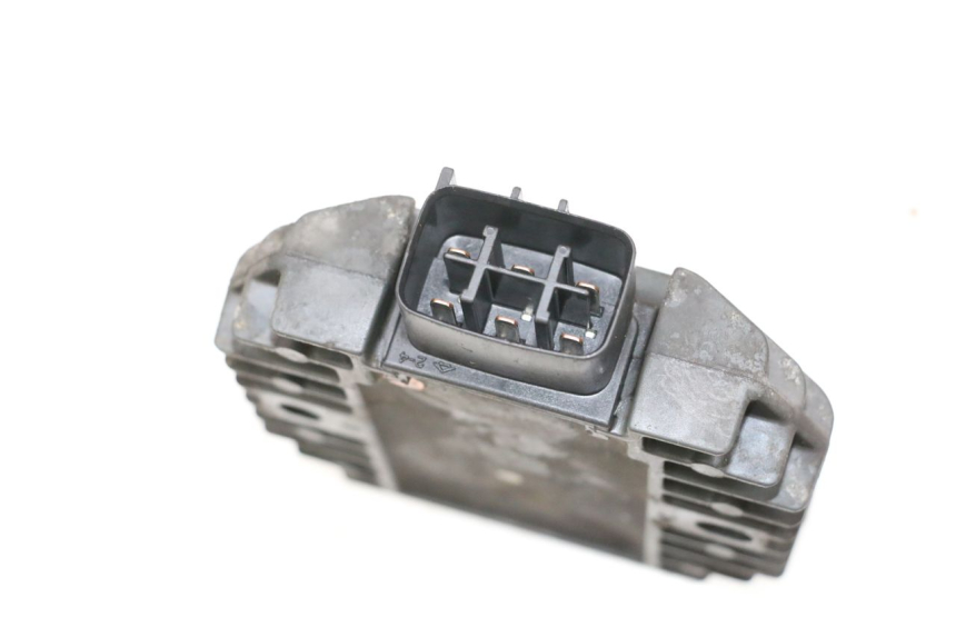 photo de REGULATOR ŁADOWANIA YAMAHA XMAX X-MAX 125 (2006 - 2009) - Zoom stanu zużycia