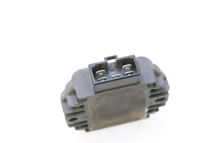 photo de REGULATOR ŁADOWANIA YAMAHA X-MAX XMAX 125 (2010 - 2013) - Inny kąt widzenia