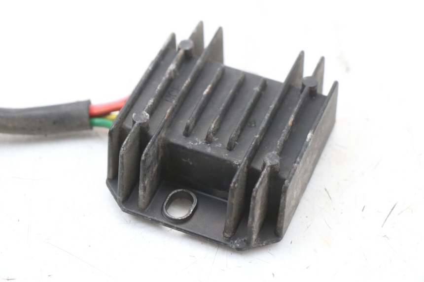 photo de REGULATOR ŁADOWANIA SYM X-PRO 4T 50 (2014 - 2021) - Inny kąt widzenia