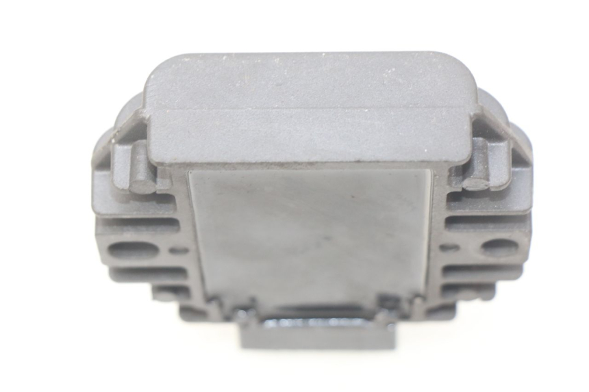 photo de REGULATOR ŁADOWANIA PIAGGIO X7 125 (2007 - 2013) - Szczegół części
