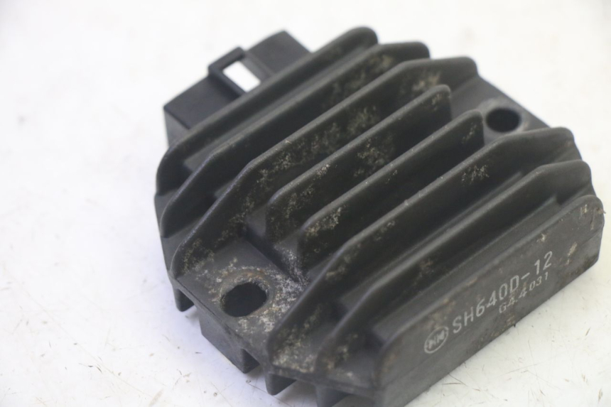 photo de REGULATOR ŁADOWANIA PIAGGIO X8 125 (2004 - 2007) - Szczegół części