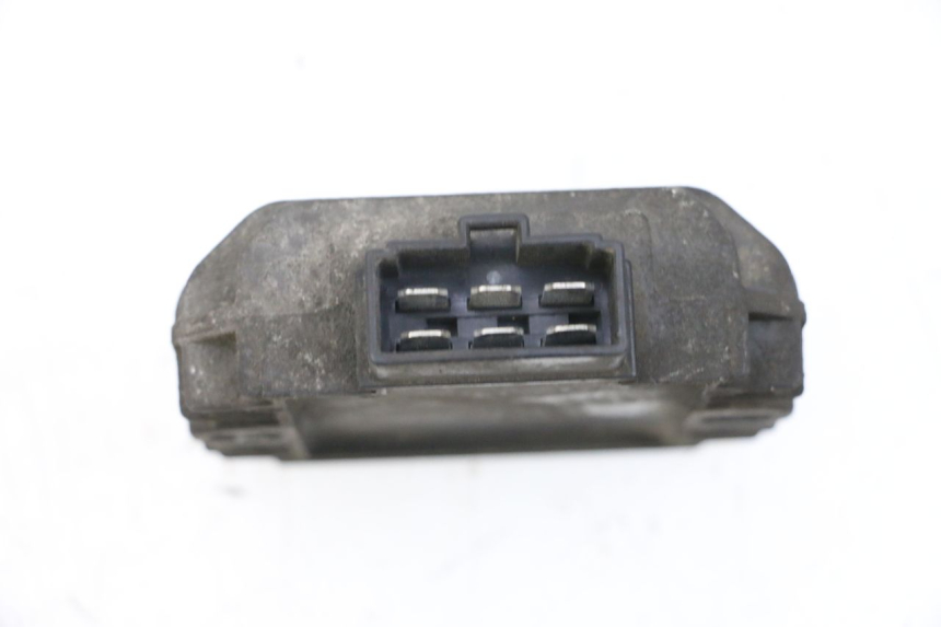 photo de REGULATOR ŁADOWANIA PIAGGIO X8 125 (2004 - 2007) - Szczegół części