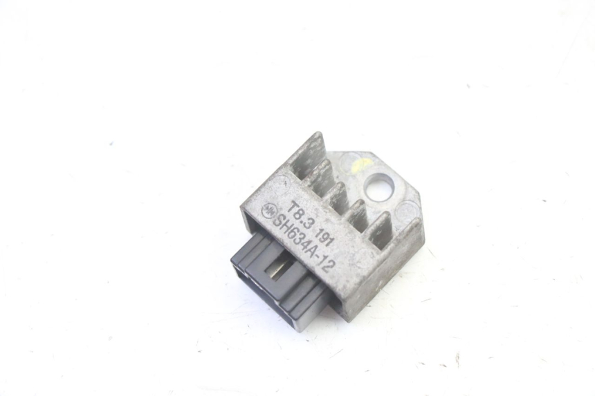 photo de REGULATOR ŁADOWANIA HONDA X8R 50 (1998 - 2003) - Widok główny