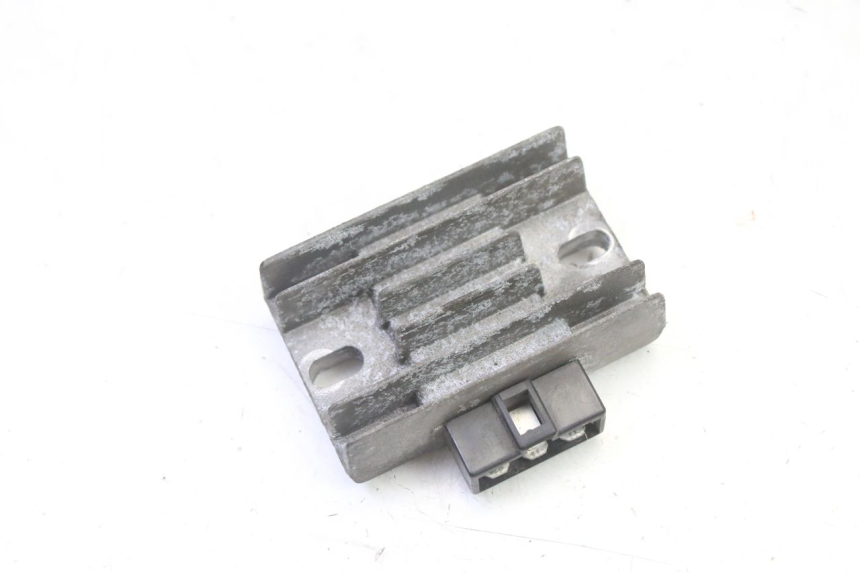 photo de REGULATOR ŁADOWANIA PIAGGIO X9 EVOLUTION 125 (2003 - 2007) - Widok główny