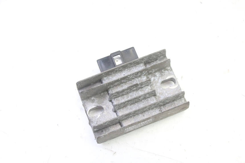 photo de REGULATOR ŁADOWANIA PIAGGIO X9 EVOLUTION 125 (2003 - 2007) - Szczegół części