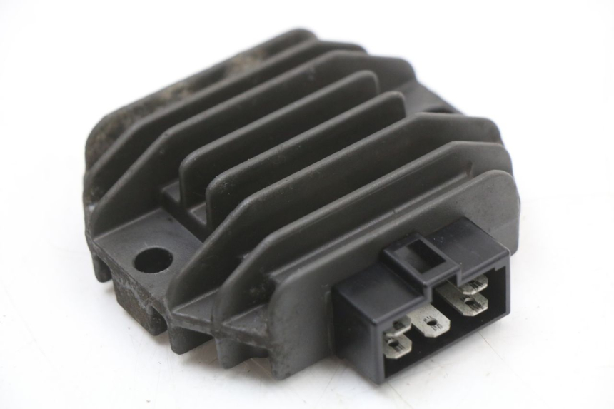 photo de REGULATOR ŁADOWANIA PIAGGIO X9 125 (2000 - 2003) - Widok główny