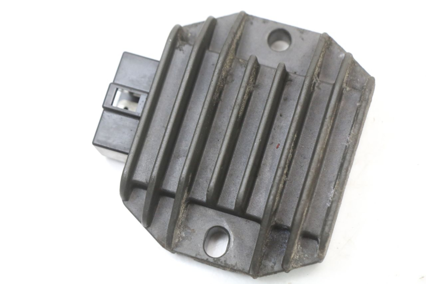 photo de REGULATOR ŁADOWANIA PIAGGIO X9 125 (2000 - 2003) - Szczegół części