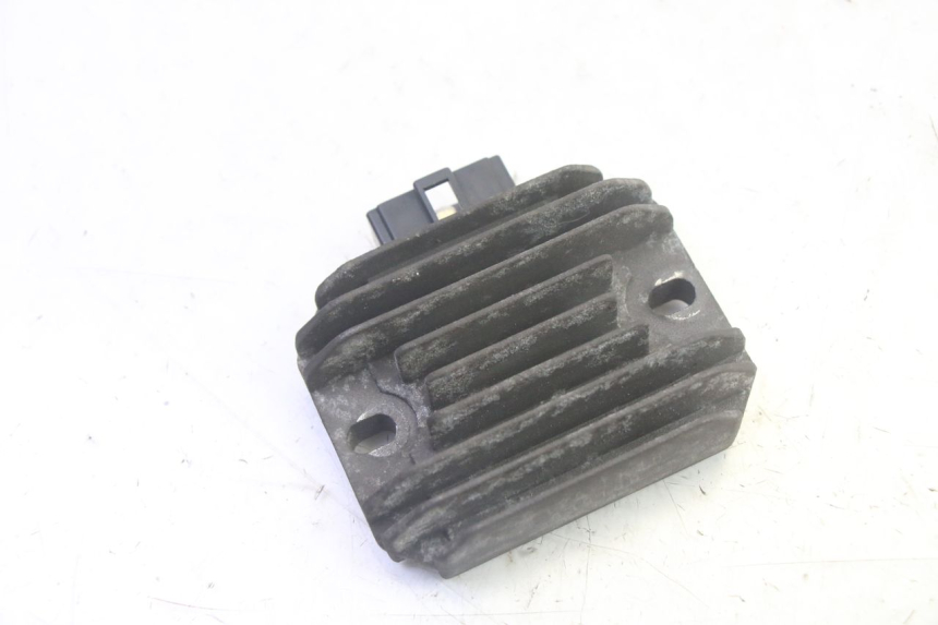 photo de REGULATOR ŁADOWANIA PIAGGIO XEVO - X EVO 125 (2007 - 2017) - Widok główny