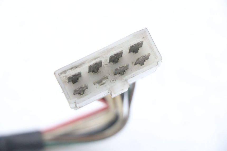 photo de REGULATOR ŁADOWANIA YAMAHA XJ F 900 (1983 - 1994) - Zbliżenie techniczne